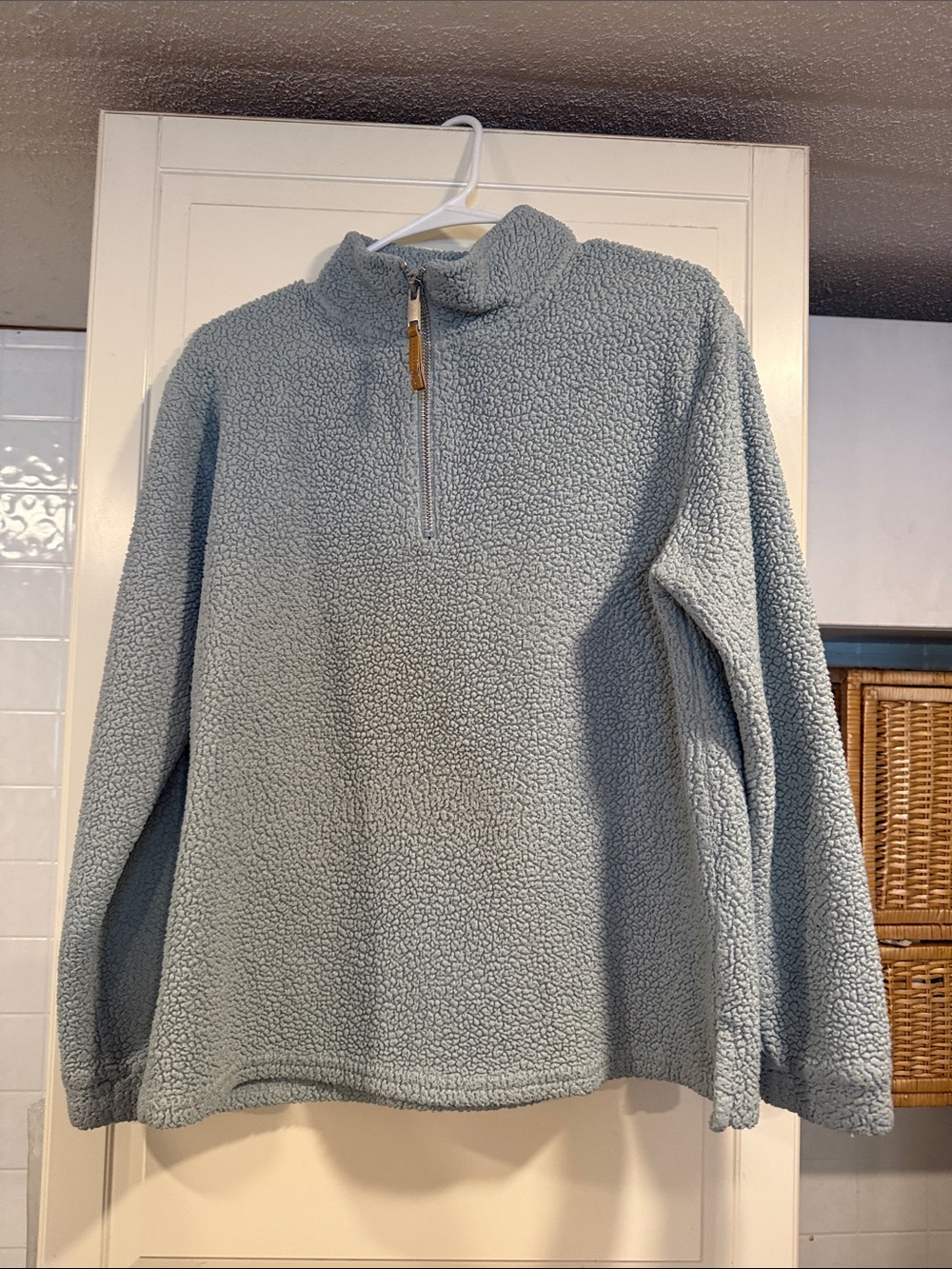 Angels Cozy Light Blue Sherpa Half-Zip Pullover size medium 7:21